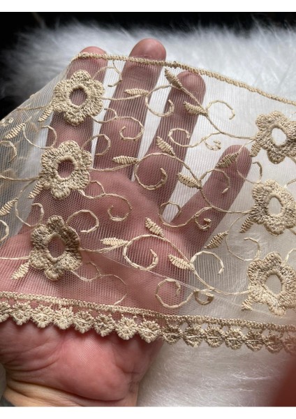 Nakışlı Tasarım Dekoratif Çiçekli Model Krem Rengi Şerit 1 Metre En 13CM fiyatları