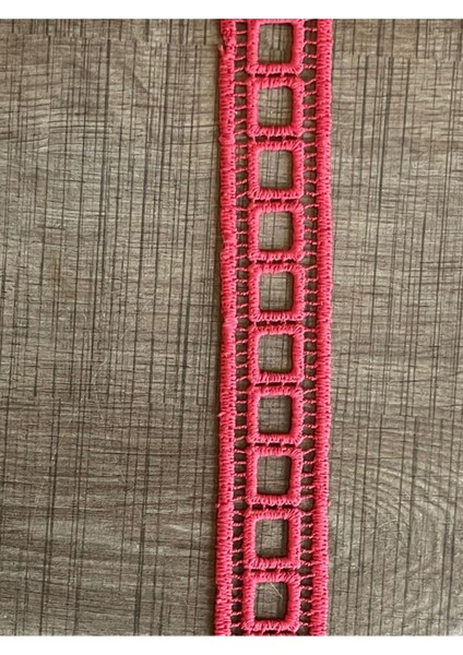 Zincir Şerit Tasarım Dekoratif Etnik Desen Kırmızı Şerit 1 Metre En 3 cm