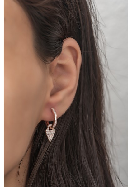 925 Ayar Gümüş Zirkon Taşlı Kalp Kilit Küpe modelleri