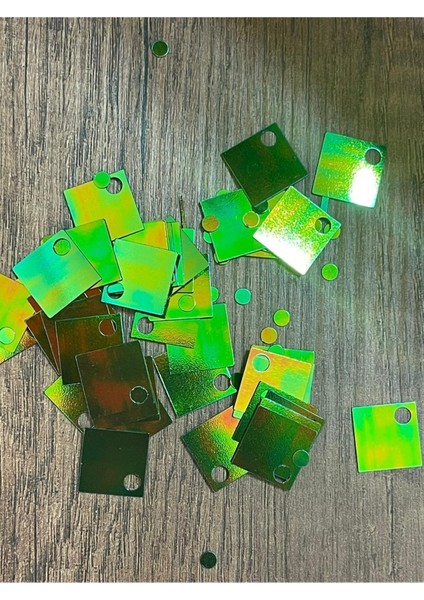Çanta ve Supla Birinci Kalite Lazer Kesim Kare Yeşil Pul 2 cm 50 gr