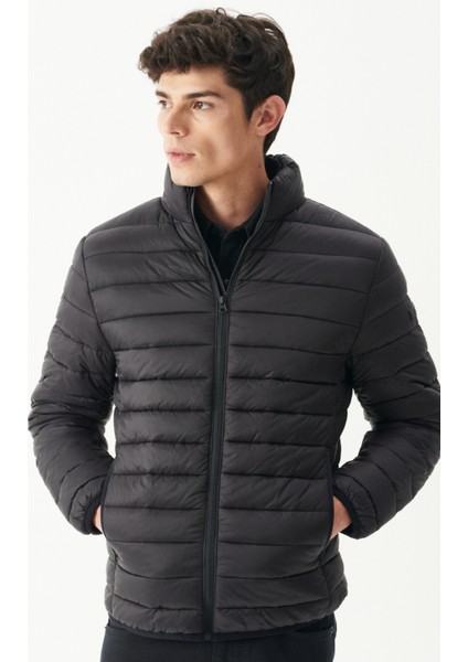 Riders By Lee Regular Fit Normal Kesim Dik Yaka Haki Şişme Mont