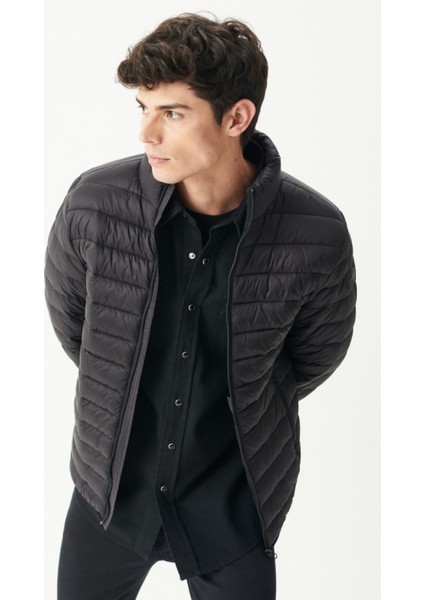 Riders By Lee Regular Fit Normal Kesim Dik Yaka Haki Şişme Mont fiyatları