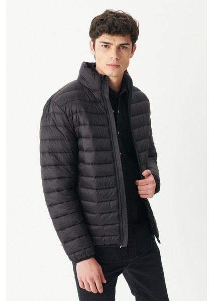 Riders By Lee Regular Fit Normal Kesim Dik Yaka Haki Şişme Mont modelleri