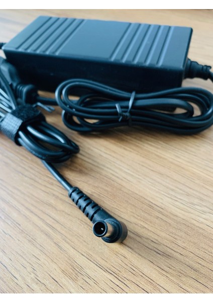 Lg Samsung Casper Sony 12 Volt 3 Amper Monütör Monitör Adaptörü - 2 Metre Birleşik Kablolu 12V 3A - 6.5mm 4.4mm