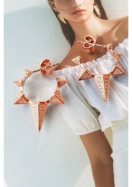 Çiftli, Piramid Model Taşlı Gümüş Küpe