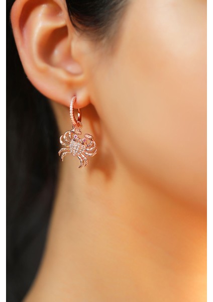 Çiftli, Yengeç Figürlü Gümüş Küpe