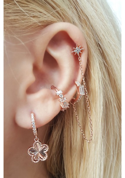 Tekli Papatya Zirkon Halksı Detaylı Gümüş Küpe