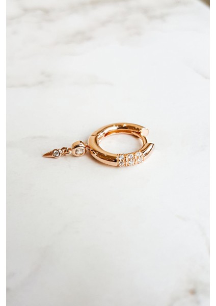 Tekli Ithal Taşlı Figür Gümüş Küpe