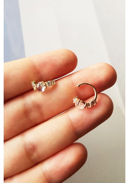 Minimal Zirkon Taşlı Kıkırdak Gümüş Küpe fiyatları