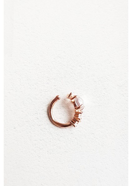 Minimal Zirkon Taşlı Kıkırdak Gümüş Küpe fırsatları