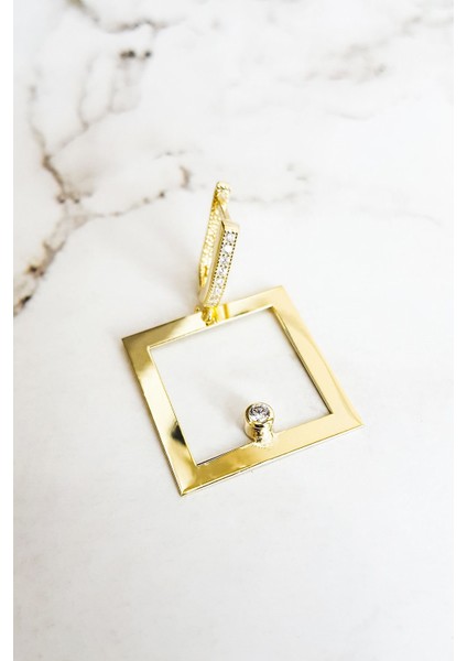 Tekli Kare Gümüş Küpe modelleri