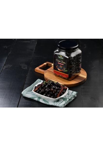 Kuru Domatesli Siyah Zeytin  1kg