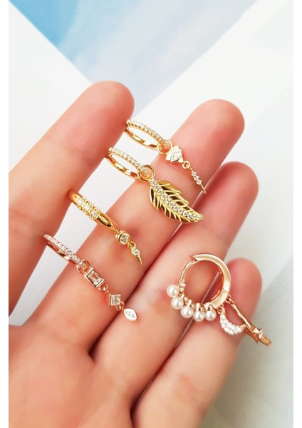 Tekli Ithal Taşlı Figür Gümüş Küpe fırsatları