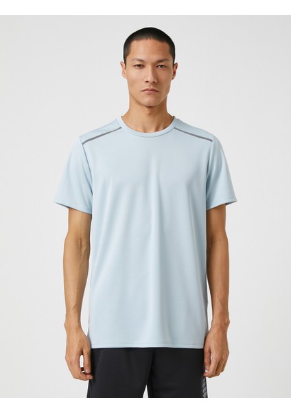 Spor Tişört Şerit Baskılı Bisiklet Yaka Nefes Alan Kumaş modelleri