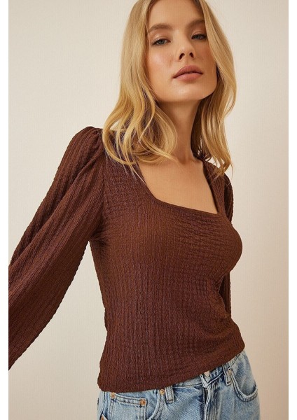 Kadın Çikolata Balon Kol Dokulu Kare Yaka Trend Örme Bluz HZL23W-BD104421 modelleri