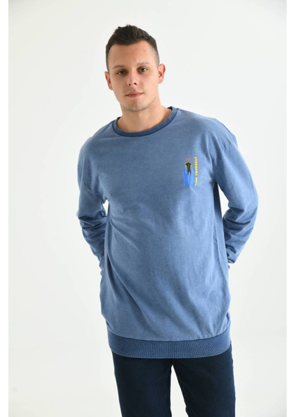 Erkek Mavi Asit Yıkama Sırt Baskı Detaylı Sweatshirtt modelleri