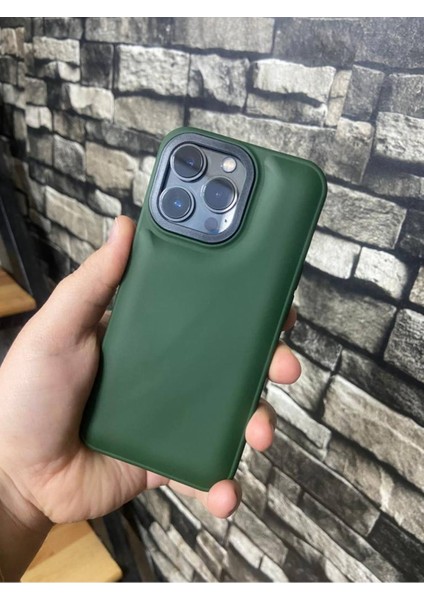 iPhone 14 Pro Puffer Şişme Kılıf Iç Kısmı Kadifeli Kapak Hakiyeşil