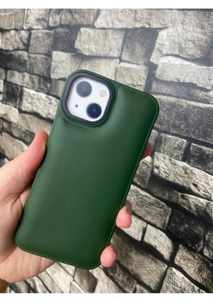 iPhone 14 Puffer Şişme Kılıf Iç Kısmı Kadifeli Kapak Hakiyeşil