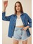 Kadın Mavi Çift Cepli Basic Jean Çıtçıtlı Kot Gömlek HZL22S-BD139971 3