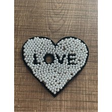Gönülden Tasarım 7x7 cm Inci Taşlı Kalp Ütü Ile Yapışır Aplike Yama Arma Dikiş Aksesuar