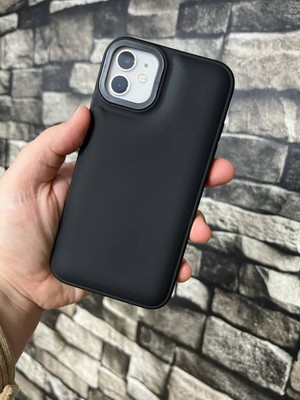 Bilişim Aksesuar  Iphone 11 Puffer Şişme Kılıf Iç Kısmı Kadifeli Kapak Siyah