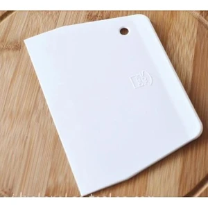 Hamur Kazıyıcı 19,5 Cm