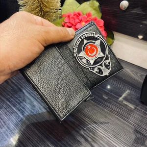 Kuyumcudan Yakın Koruma Rozetli Otomatik Kartlık