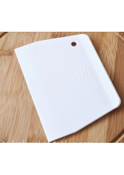 Hamur Kazıyıcı 19,5 Cm