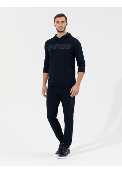 Pierre Cardin Erkek Lacivert Standart Fit Sweatshirt 50261567-VR033