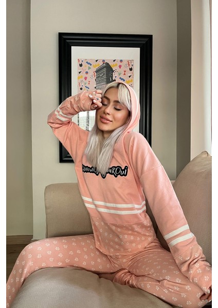 Somon Bonjour Street Desenli Yumoş Örme Pijama Takımı