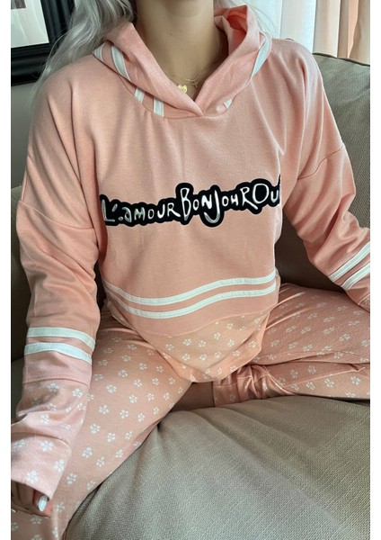 Somon Bonjour Street Desenli Yumoş Örme Pijama Takımı