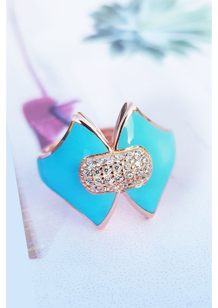 Turkuaz Mineli Tatlı Figürlü Gümüş Yüzük