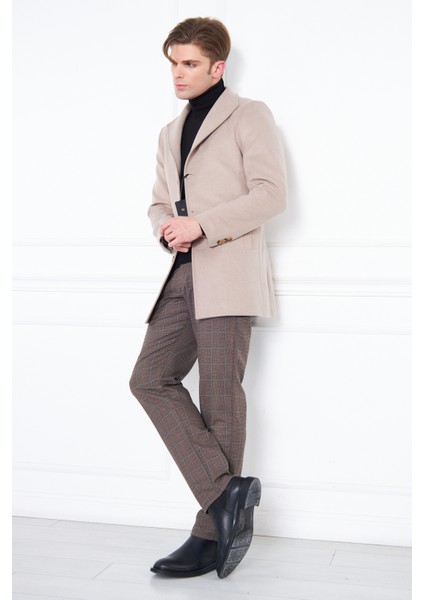 Erkek Bej Slim Fit Hakim Yaka Düğmeli Kaban fırsatları