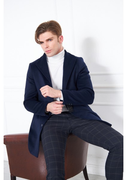 Erkek Lacivert Slim Fit Hakim Yaka Düğmeli Kaban fırsatları