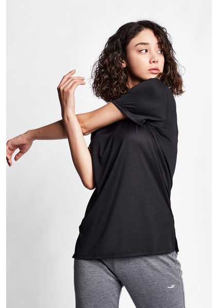 Siyah Kadın Kısa Kollu T-Shirt 23S-2208-23B