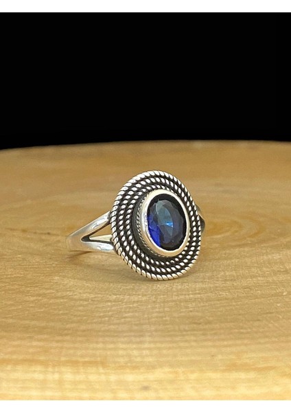 925 Gümüş Minik Safir Taş Günlük Otantik Kadın Yüzük modelleri