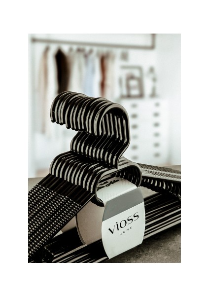 12 Adet Kıyafet ve Elbise Askısı Siyah fiyatları