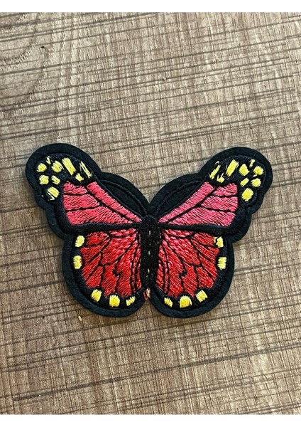 7x5 cm Pembe Tonlarında Nakış Işleme Kelebek Aplike Arma Yama