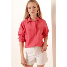 Hazelin Kadın Nar Çiçeği Yeşili Oversize Uzun Basic Gömlek HZL22W-BD139001