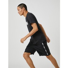 Koton Spor Şort Slogan Baskılı Beli Bağcıklı Cep Detaylı Nefes Alan Kumaş