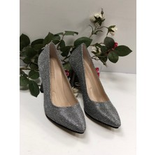 KAFKASLAR AYAKKABI Yeni Model 9 cm Kadeh Topuk Bayan Stiletto Ayakkabı