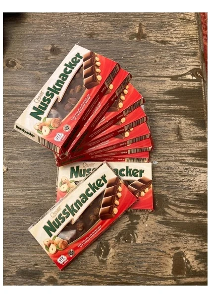 Nussknacker Tüm Fındıklı Alman Çikolatası 10  x 100 gr