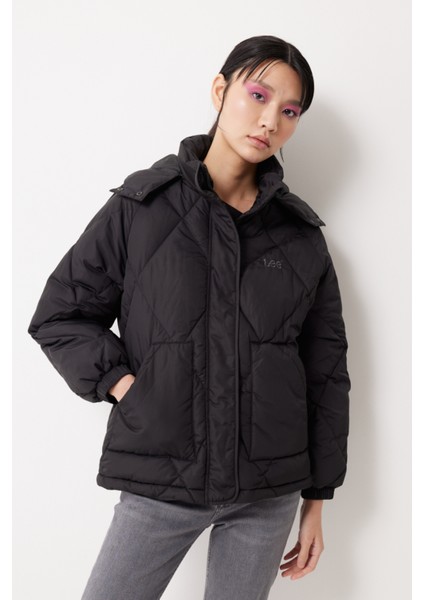 Regular Fit Normal Kesim Kapüşonlu Şişme Mont