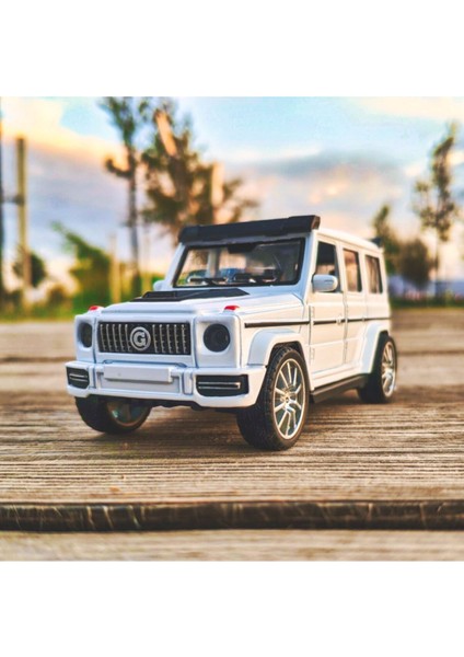 Benz G63 Koleksiyon Metal 12CM Jip Beyaz