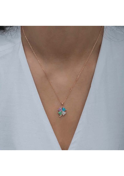 Gümüş Renkli Taşlı Kalp Yonca Kadın Kolye modelleri