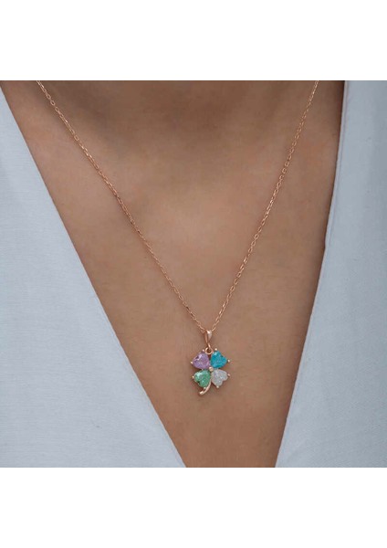 Gümüş Renkli Taşlı Kalp Yonca Kadın Kolye fırsatları