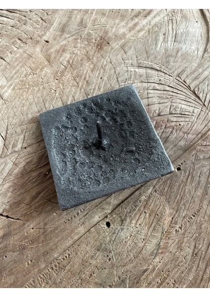 Oksit Pirinç Kare Antik Kabara Raptiye Koltuk Çivisi 5.5 cm 1 Adet fiyatları