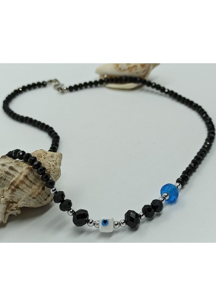 Handmade El Yapımı Siyah Krital Taşlı Beyaz Seramik Nazar ve Mavi Cam Detaylı Kadın Kolye