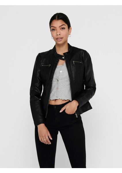 Kadın Deri Ceket Siyah Renkli Şık Tasarım ile Günlük Kullanıma Uygun