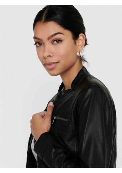 Kadın Deri Ceket Siyah Renkli Şık Tasarım ile Günlük Kullanıma Uygun indirimleri